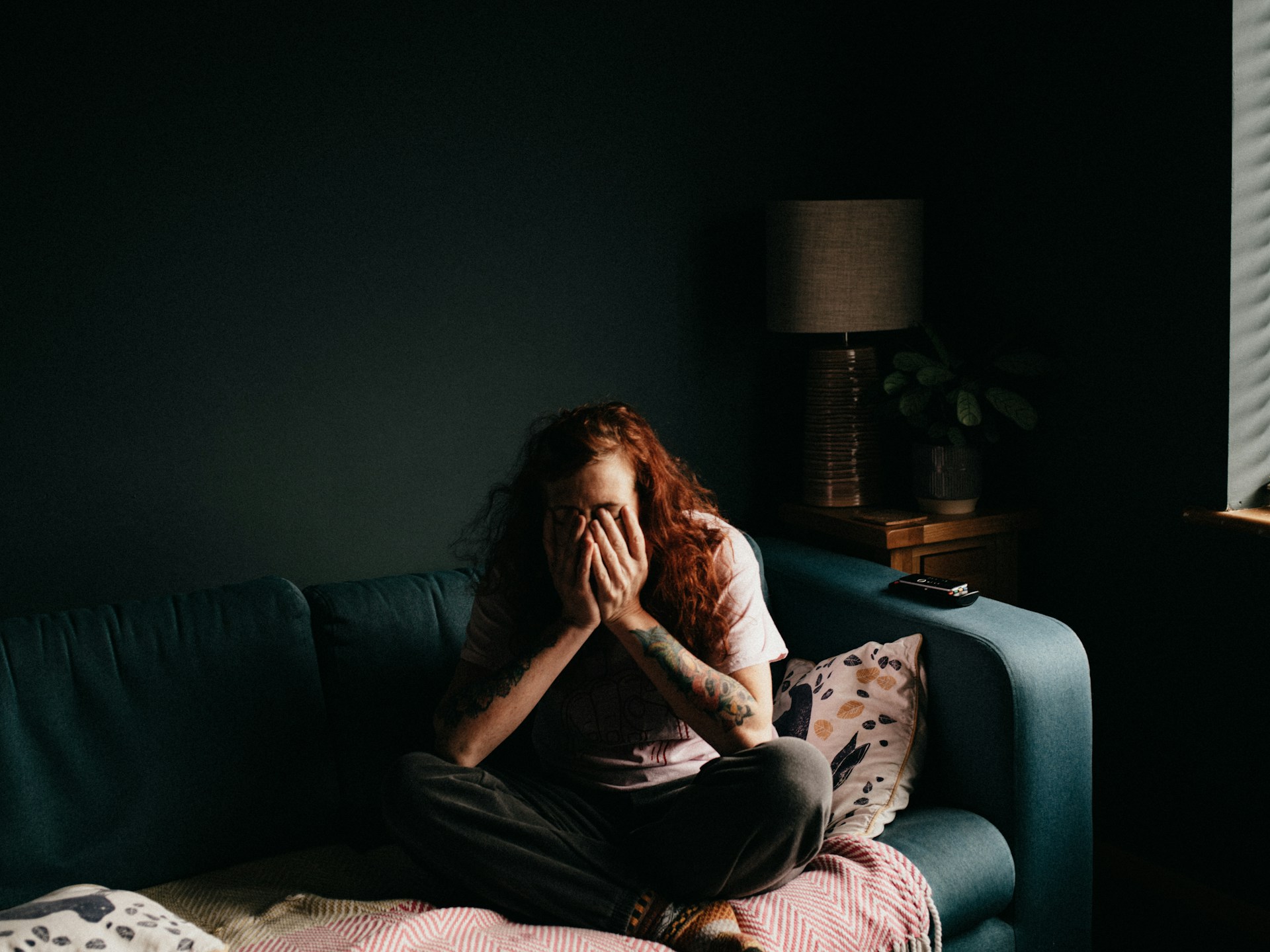 Love Bombing Erst mit Liebe überschüttet, dann schikaniert