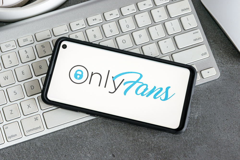 Digitale Nähe statt echter Beziehung? – Wie Plattformen wie OnlyFans das Dating-Verhalten von Singles verändern“